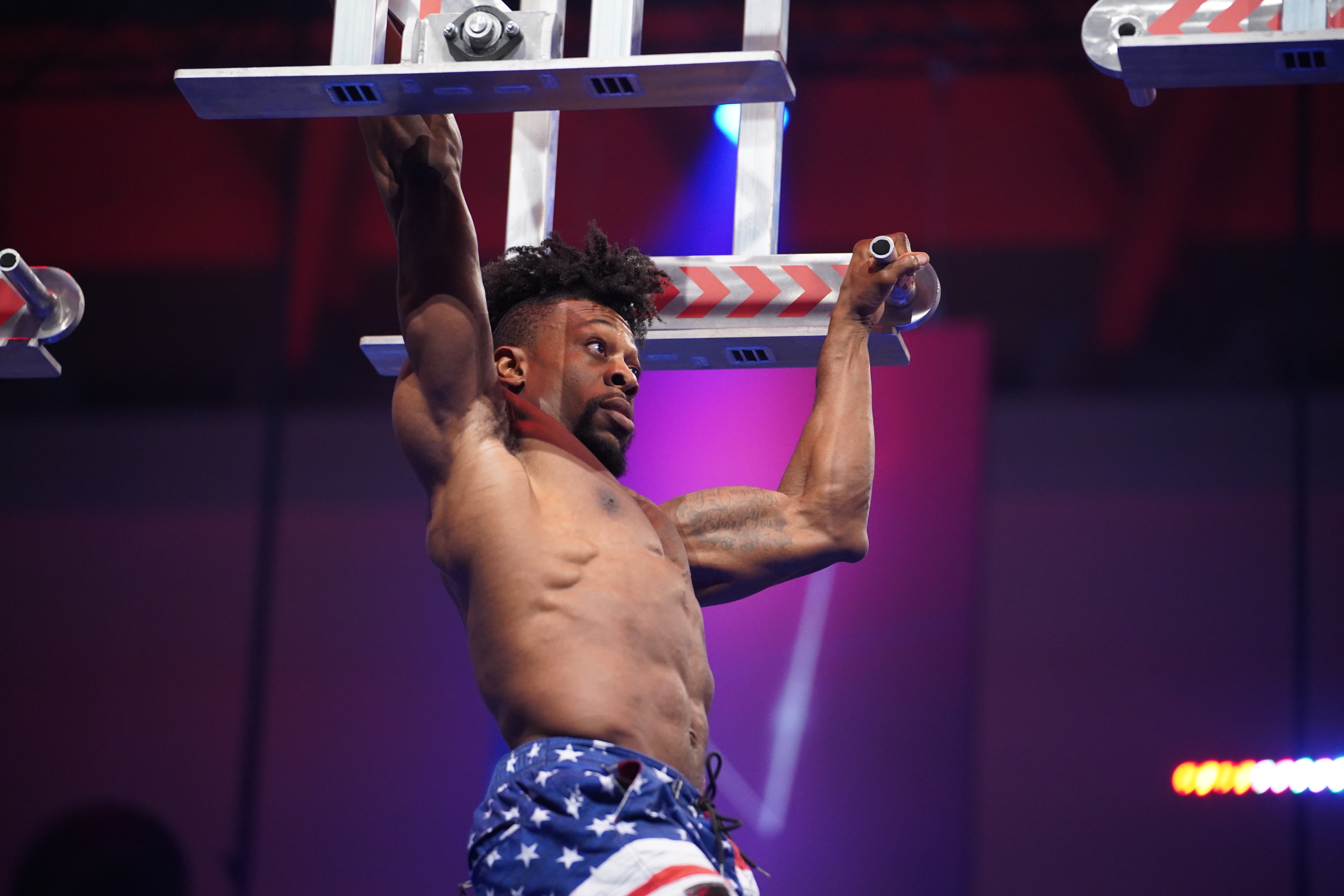 „Hangtime Hines“ im Halbfinale von Ninja Warrior Germany